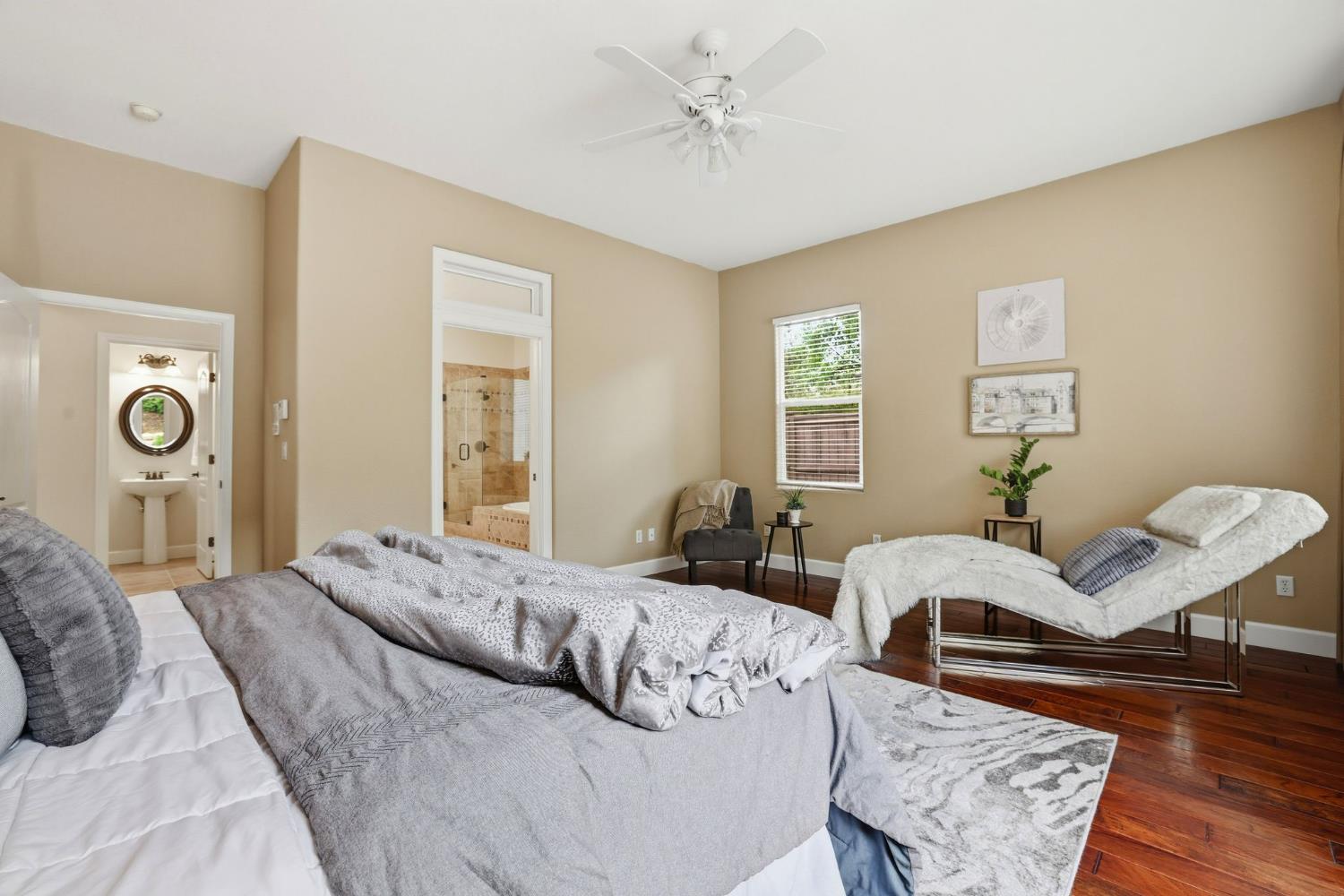 4917 Village Green Drive