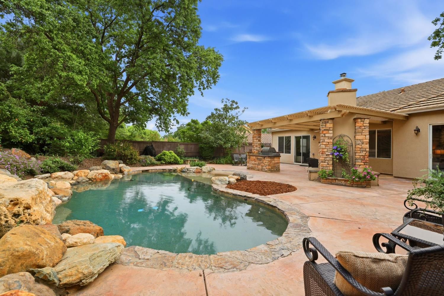 4917 Village Green Drive