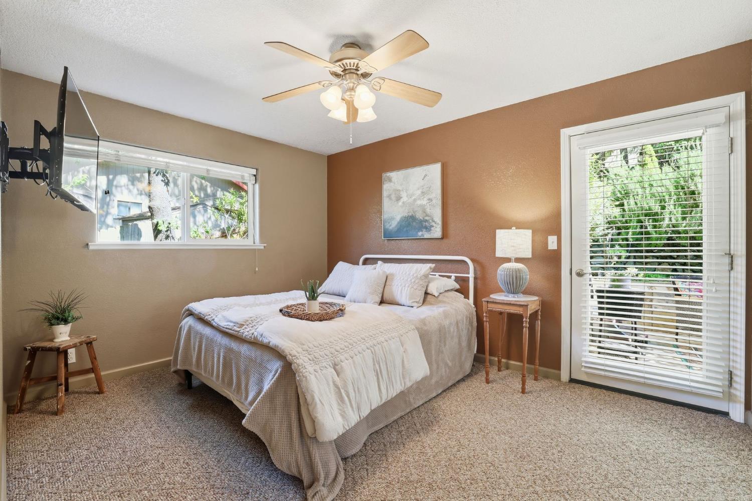 1110 Madrone Lane