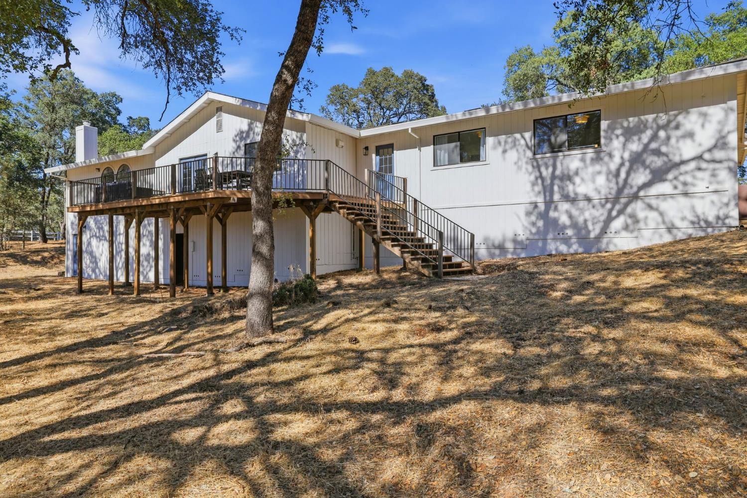 2730 Golden Fawn Trail