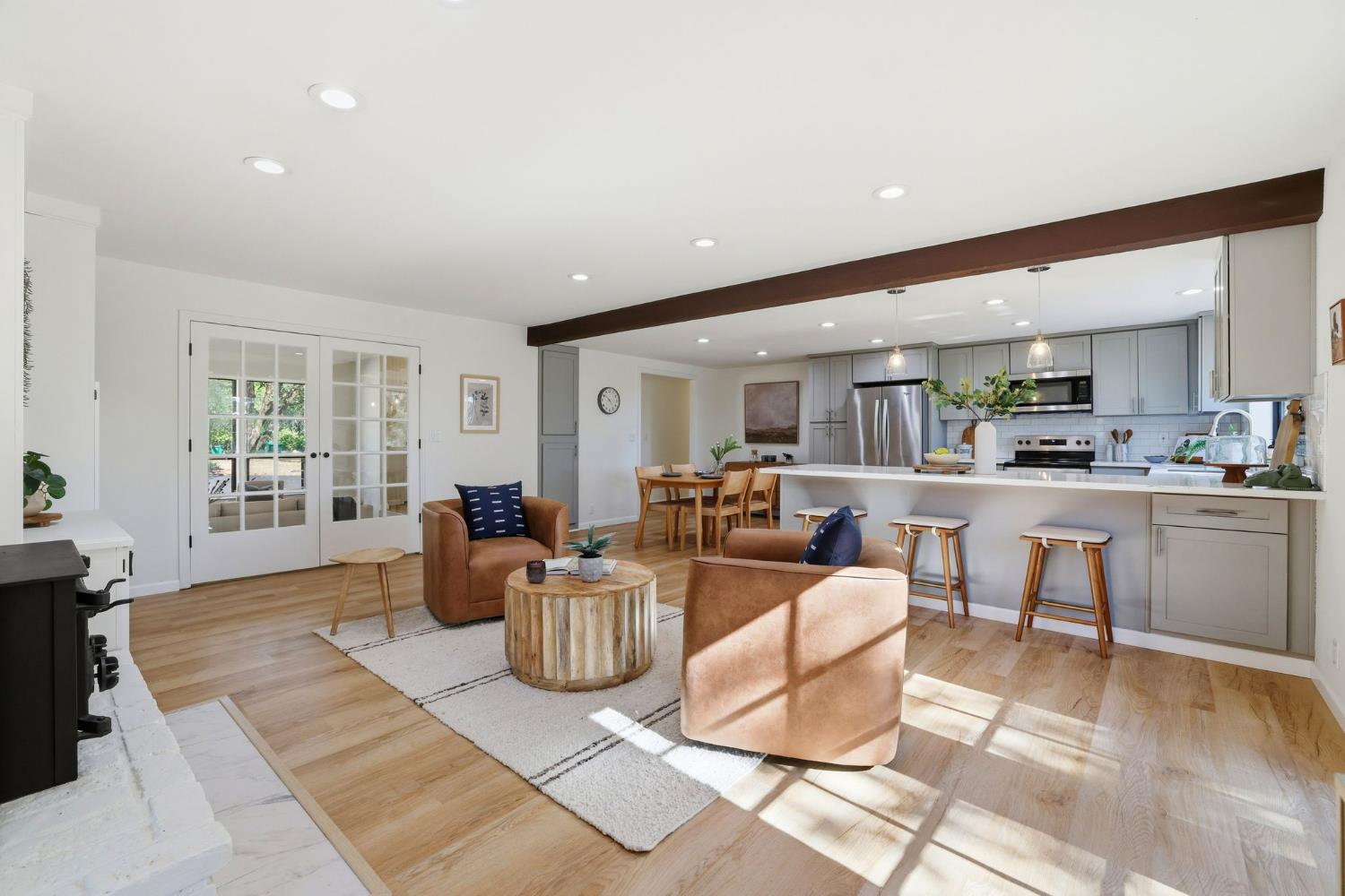 2730 Golden Fawn Trail