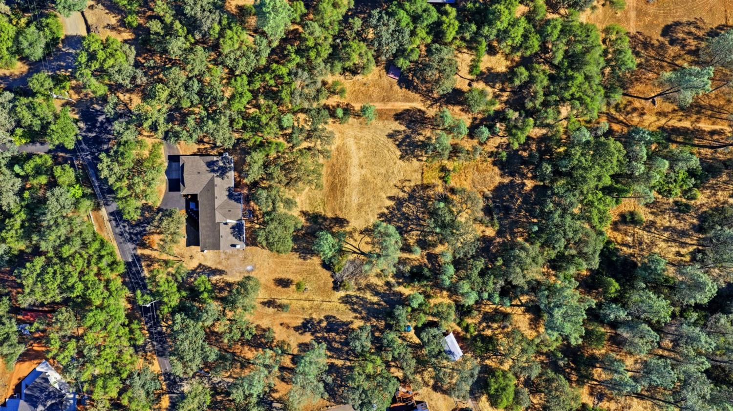 2730 Golden Fawn Trail