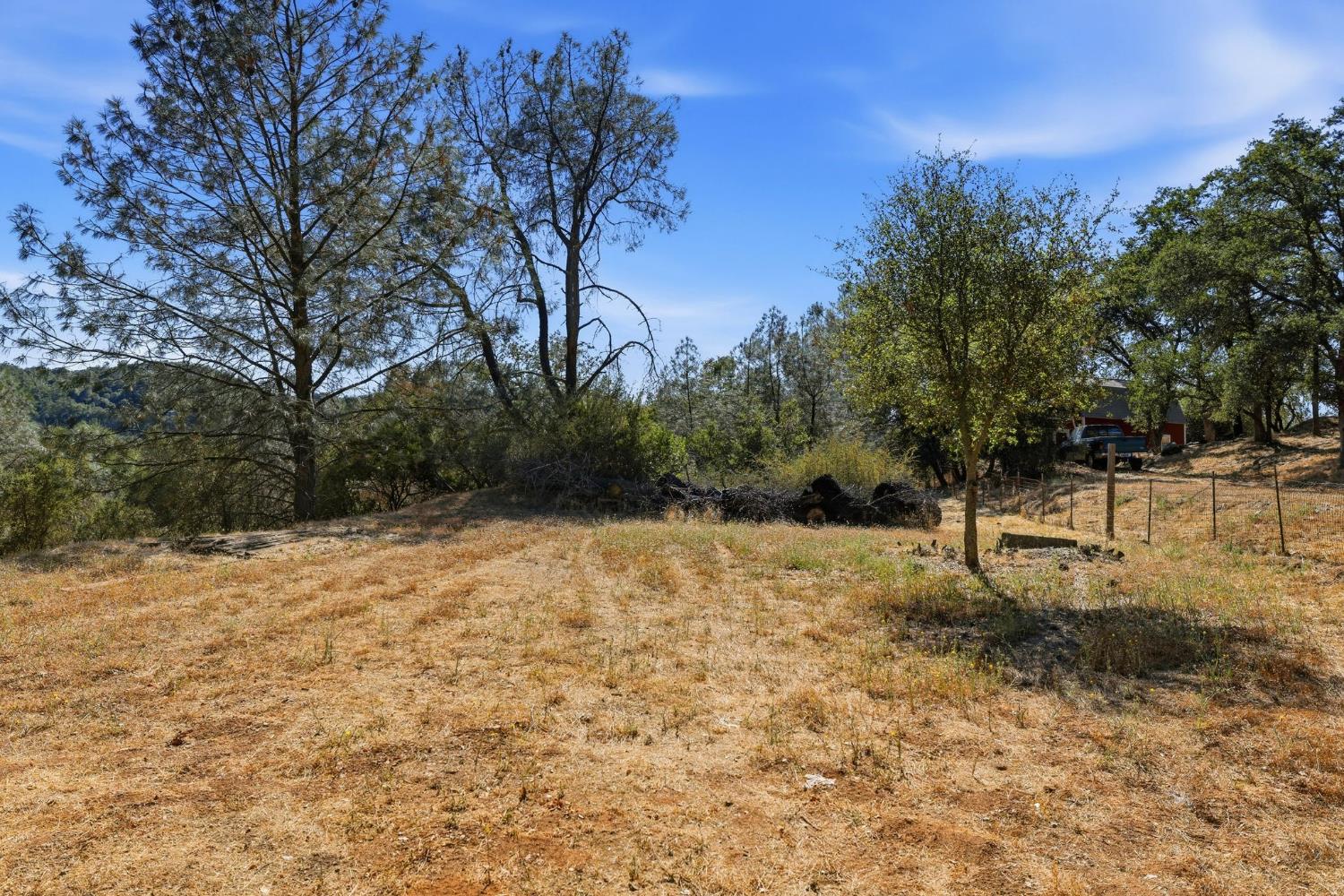 2730 Golden Fawn Trail