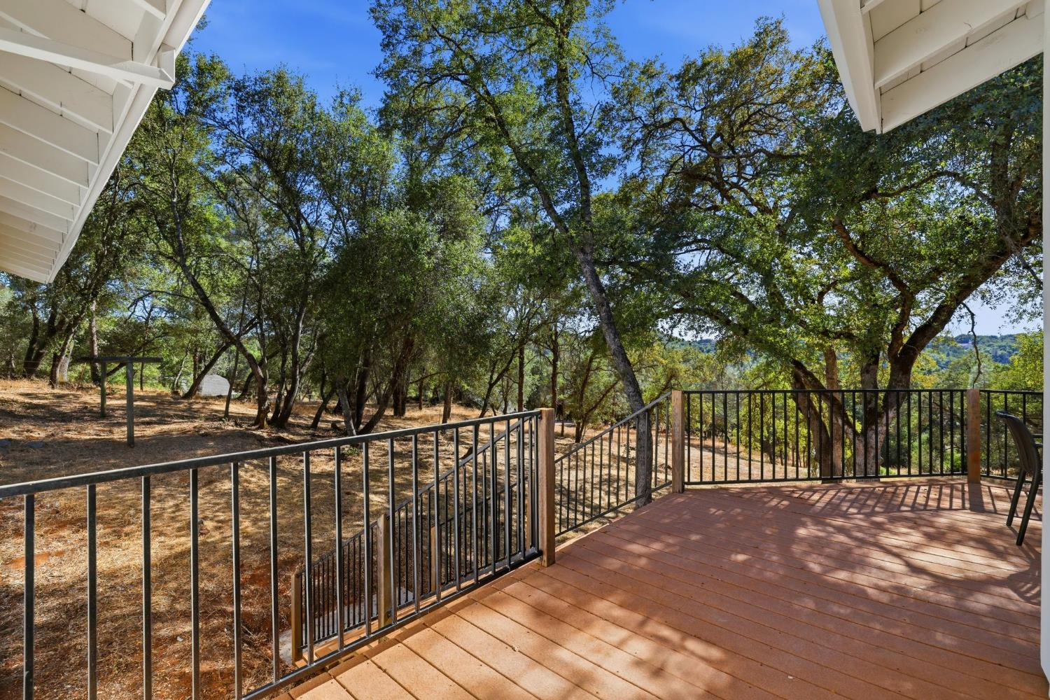 2730 Golden Fawn Trail