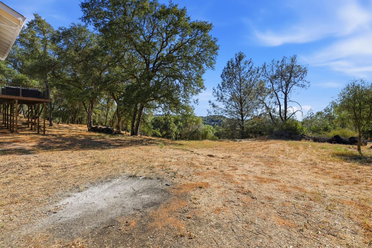 2730 Golden Fawn Trail
