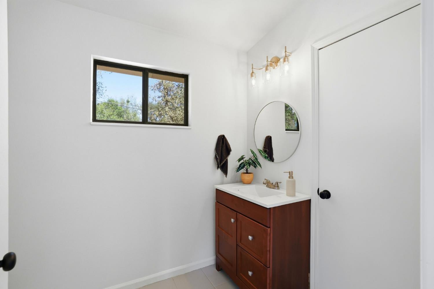 2730 Golden Fawn Trail