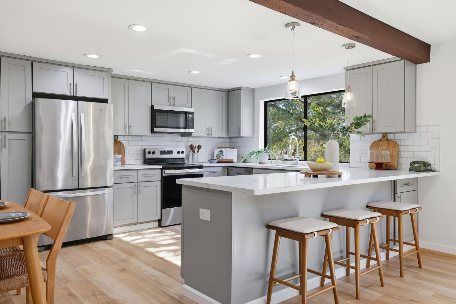 2730 Golden Fawn Trail