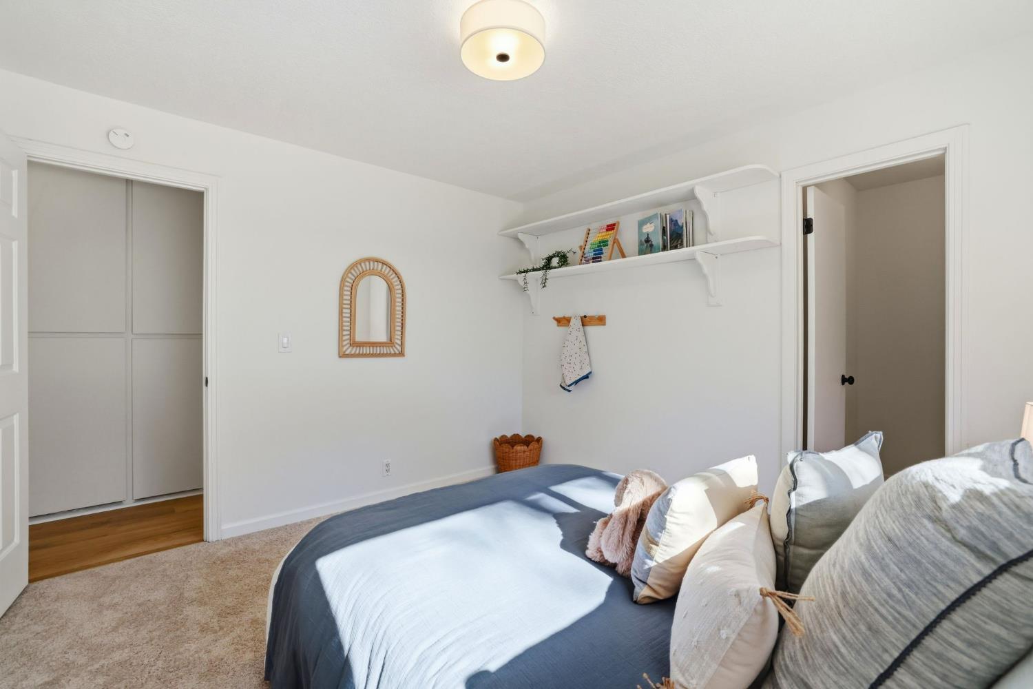 2730 Golden Fawn Trail