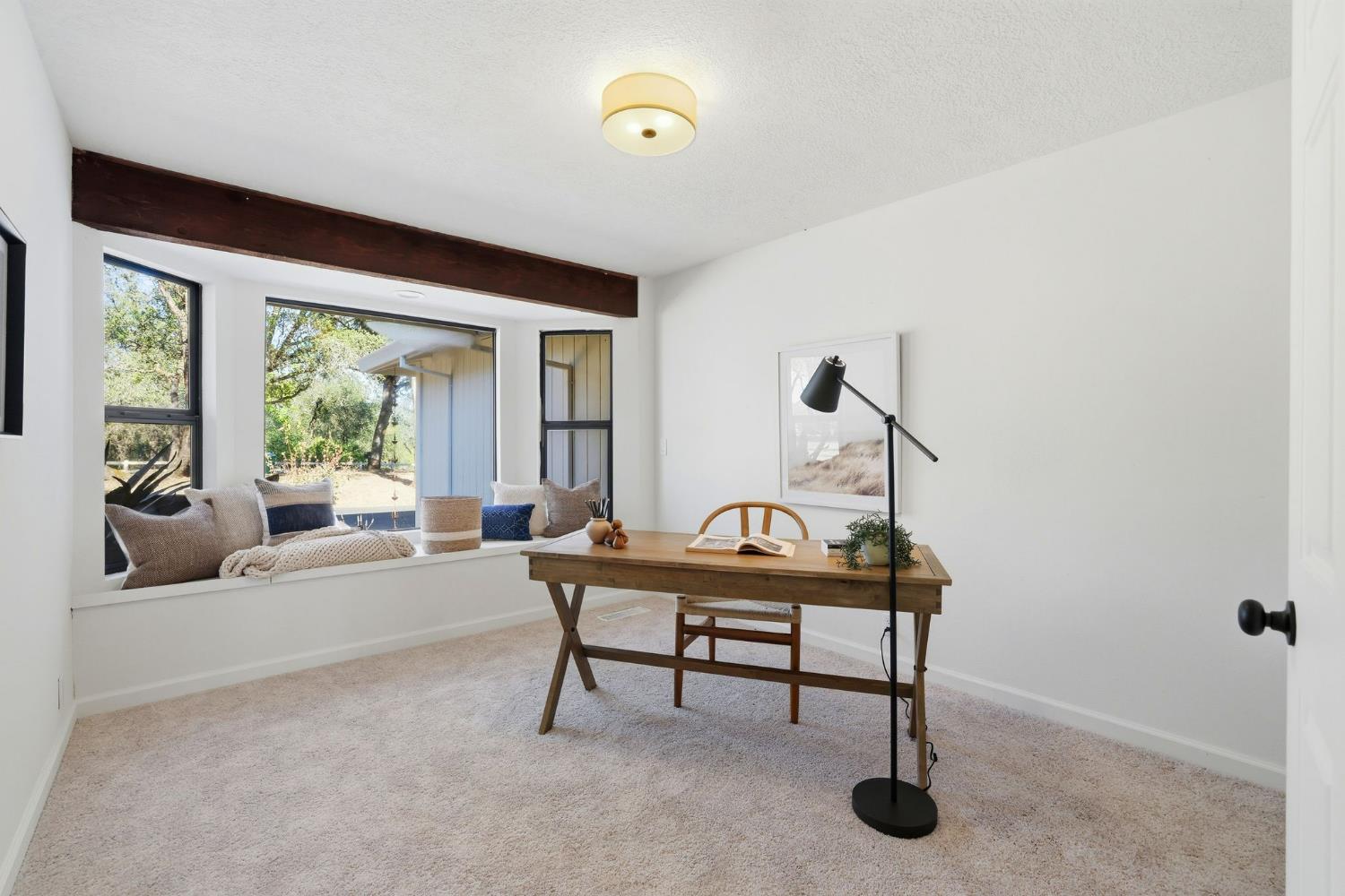 2730 Golden Fawn Trail