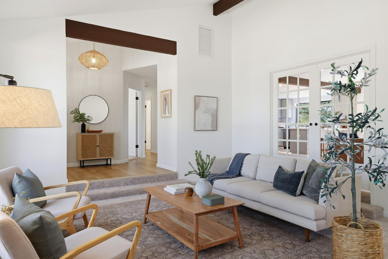 2730 Golden Fawn Trail