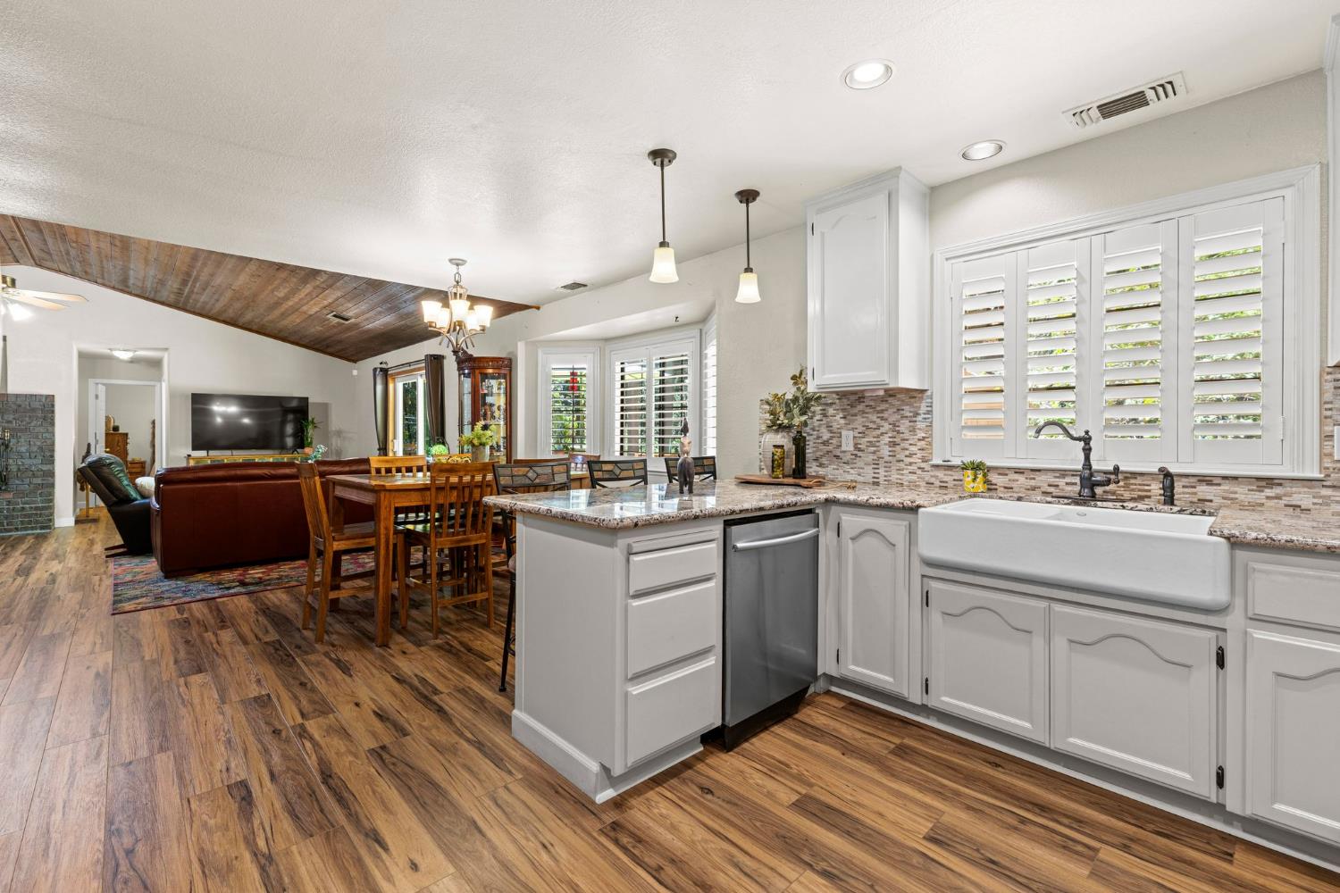 3719 Garnet Road