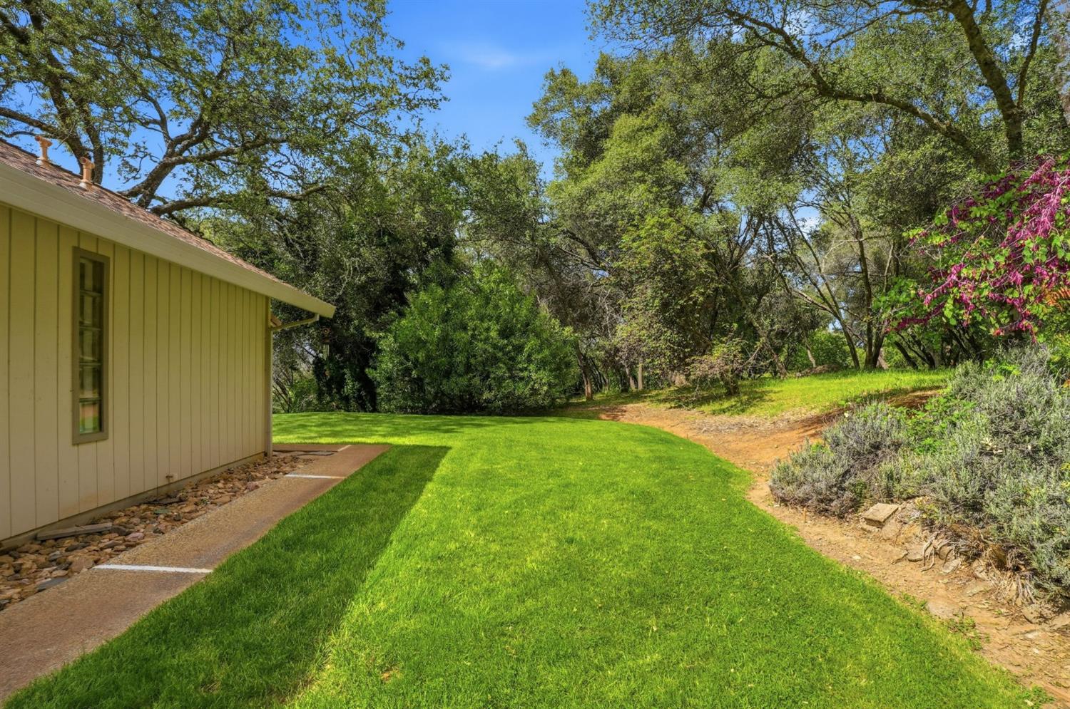 1730 Larelyn Lane