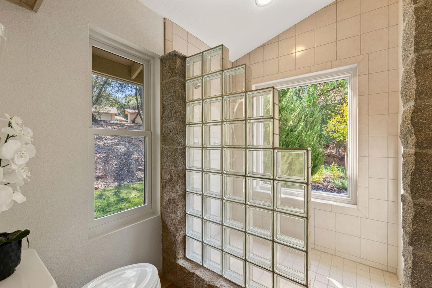 1730 Larelyn Lane