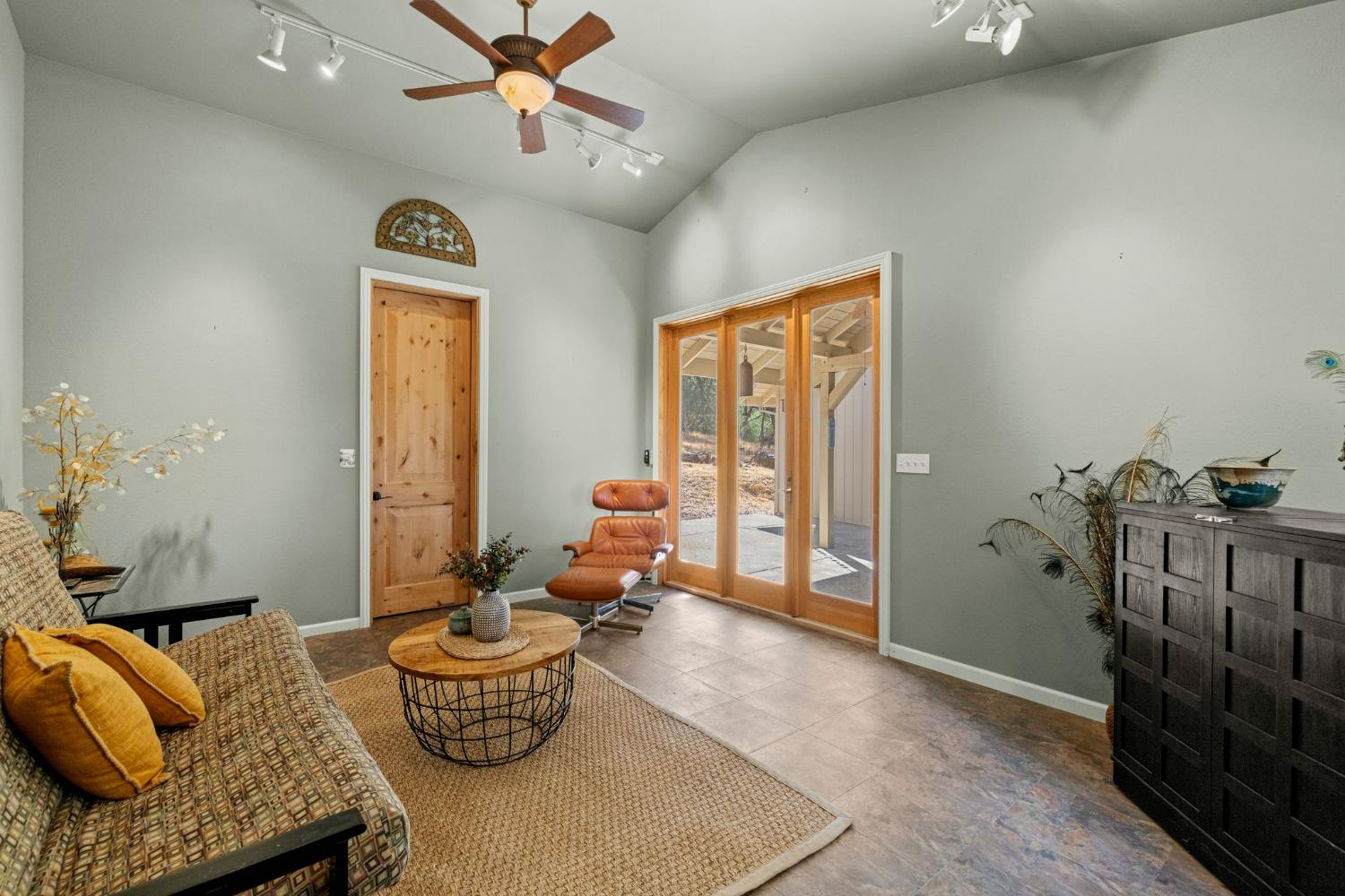 1730 Larelyn Lane