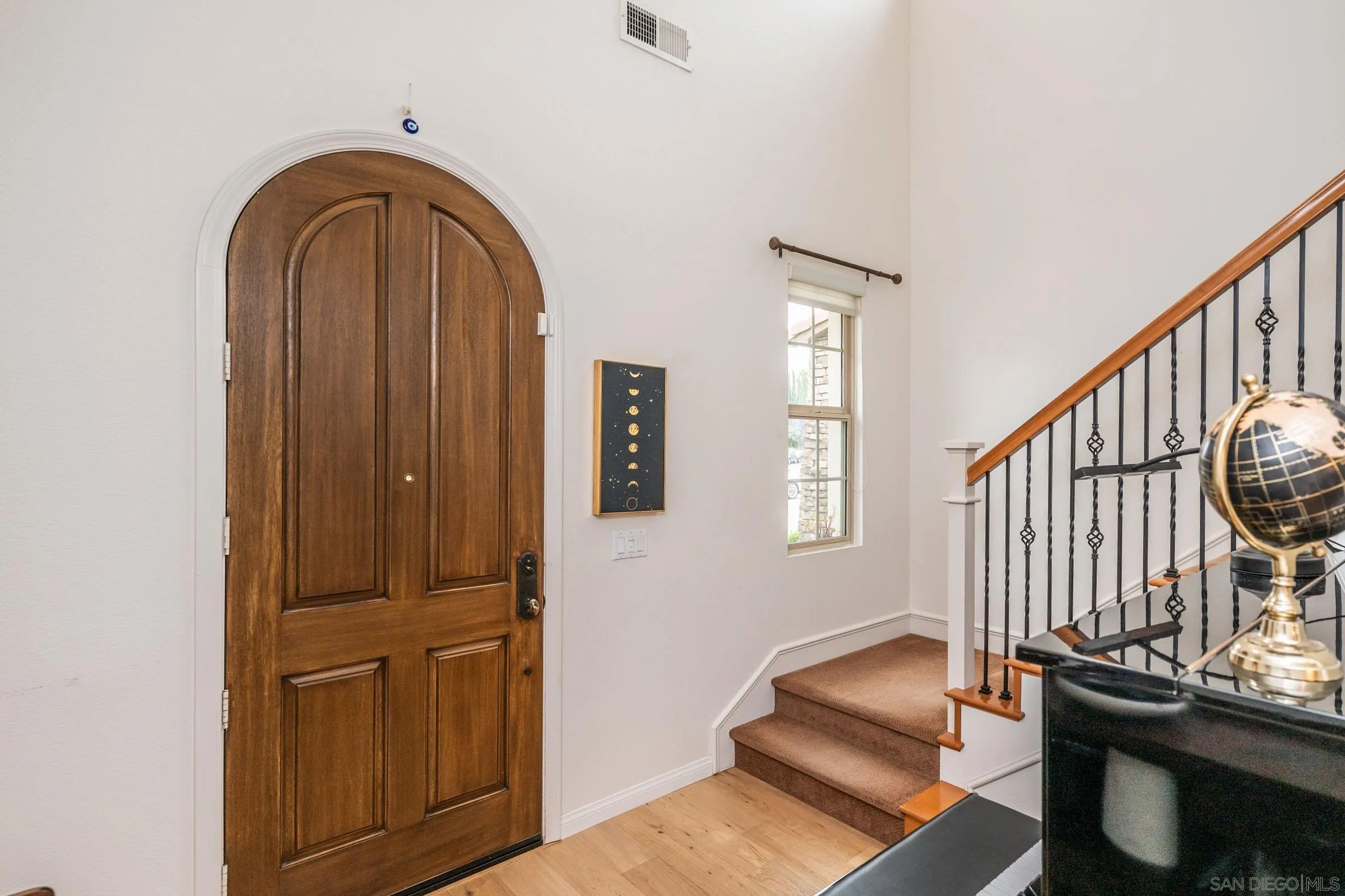 5621 Shasta Daisy Trl