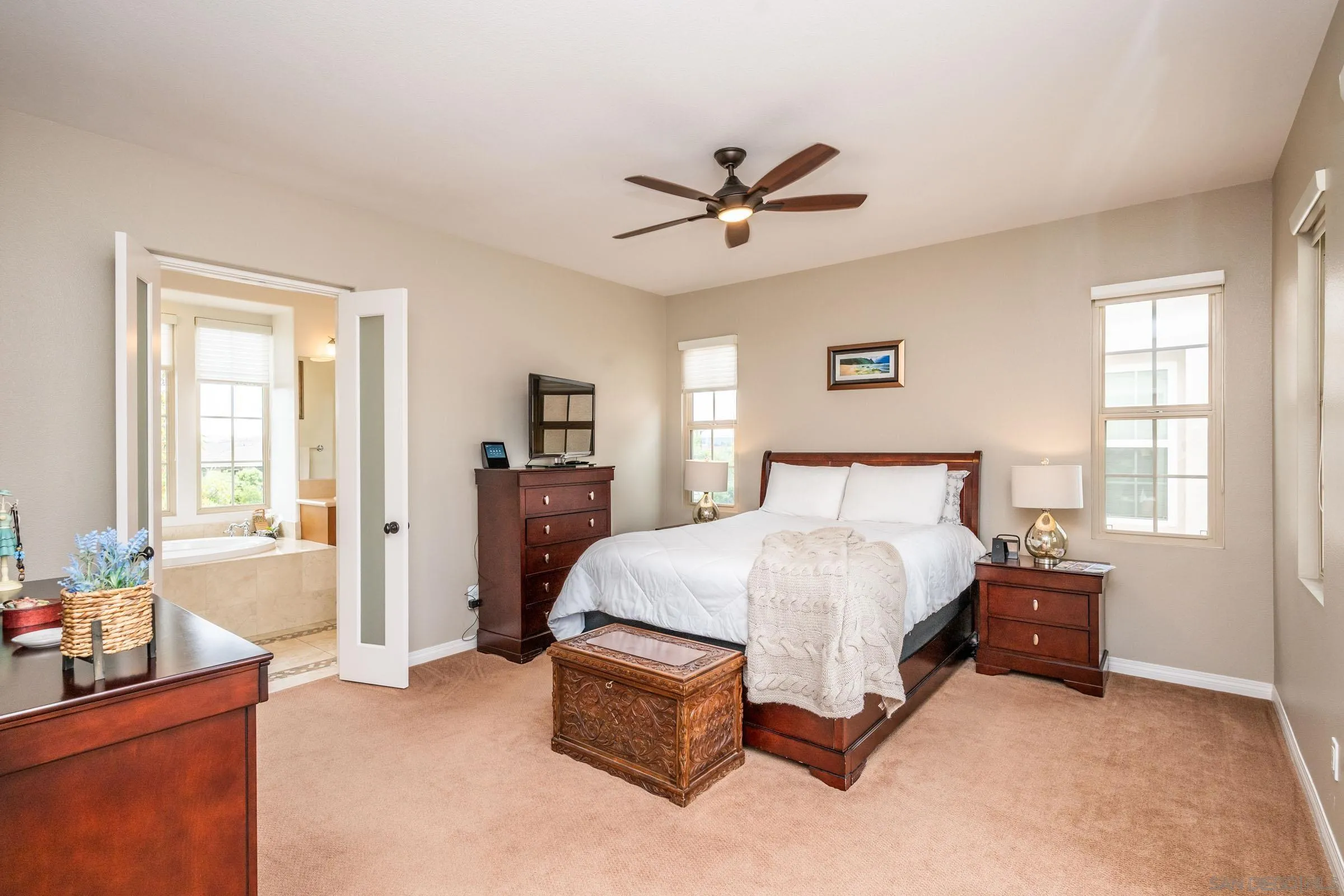 5621 Shasta Daisy Trl