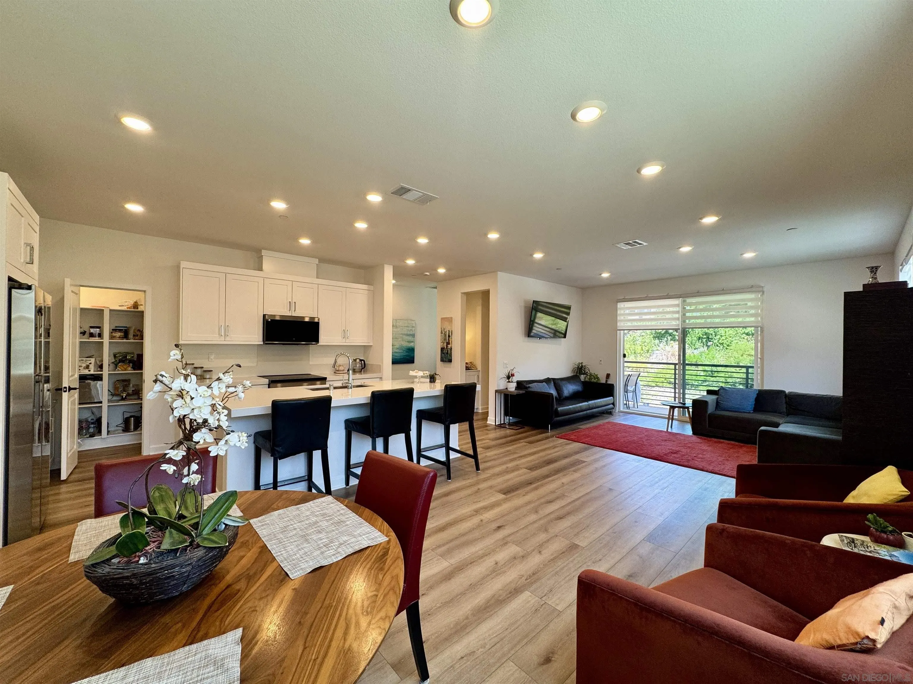 12012 Riley Ln