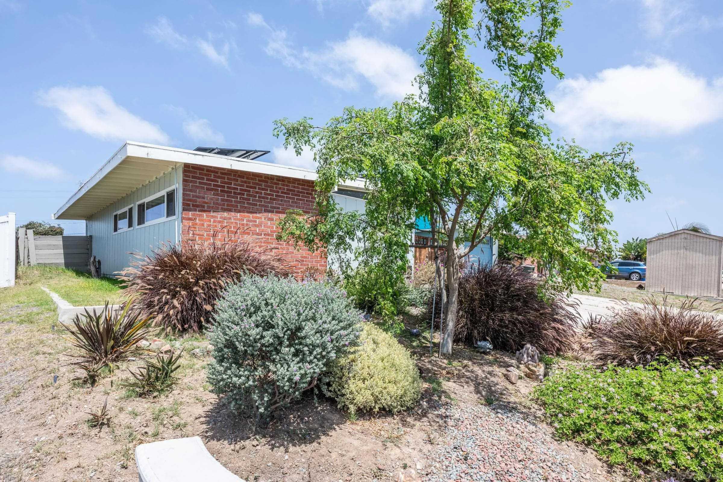 1002 Cuyamaca Ave