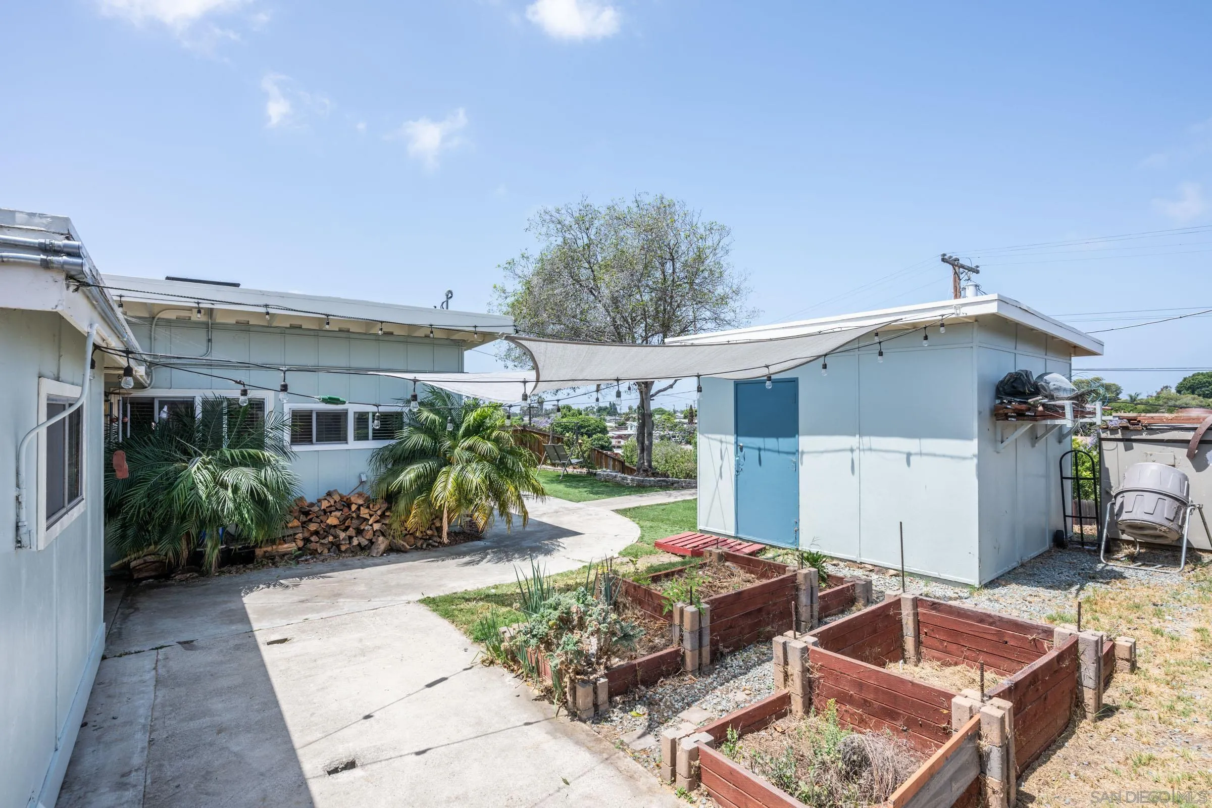 1002 Cuyamaca Ave