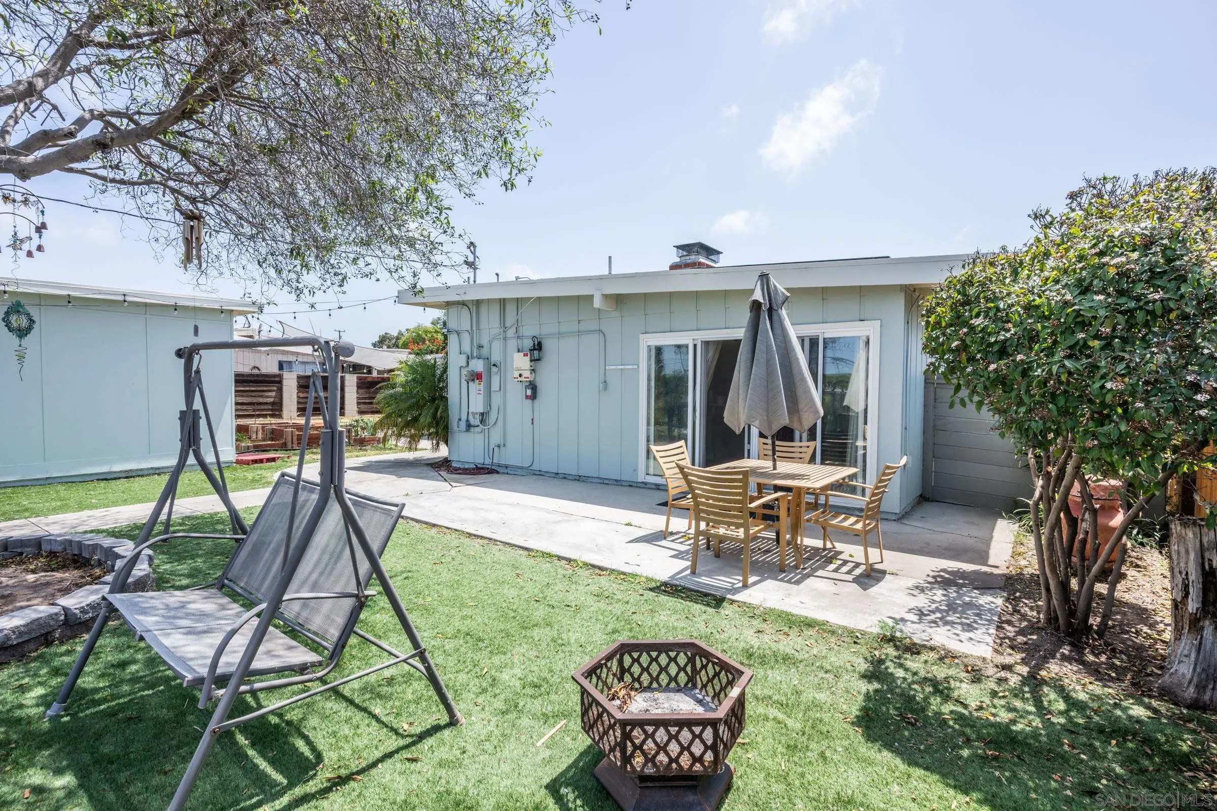 1002 Cuyamaca Ave