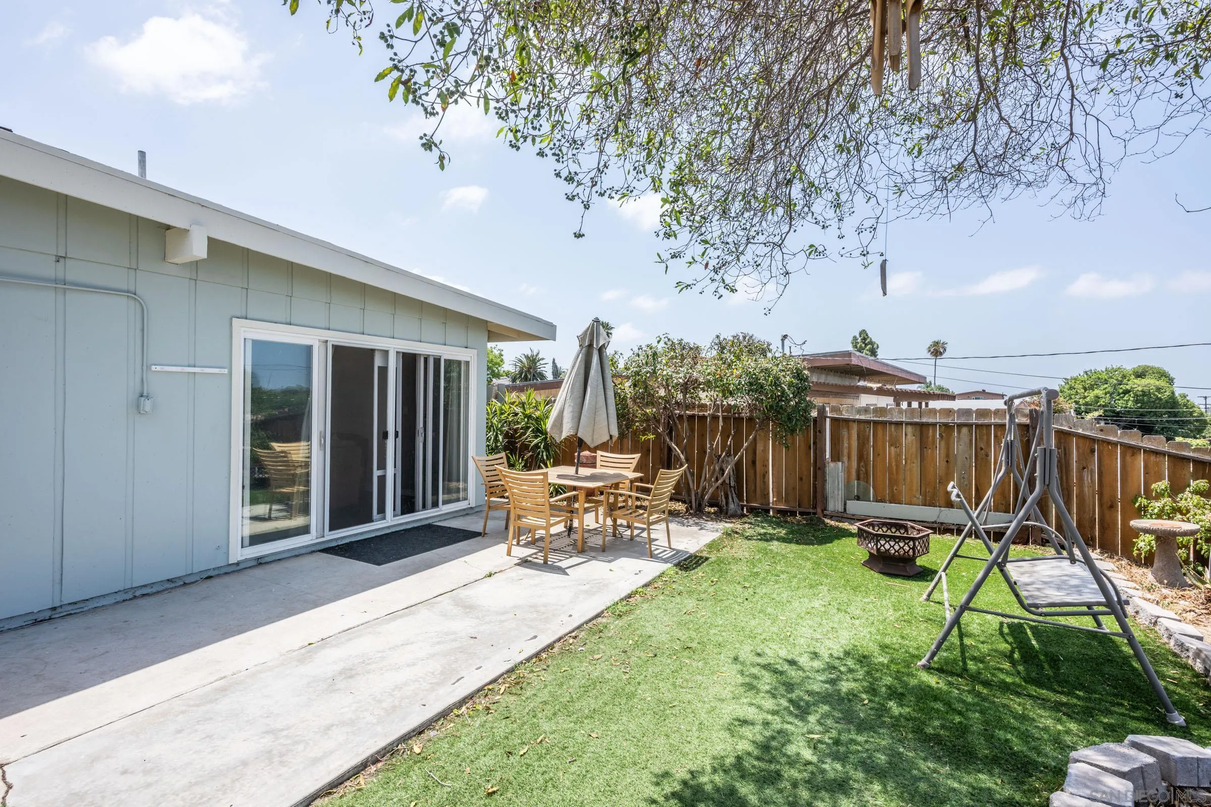 1002 Cuyamaca Ave