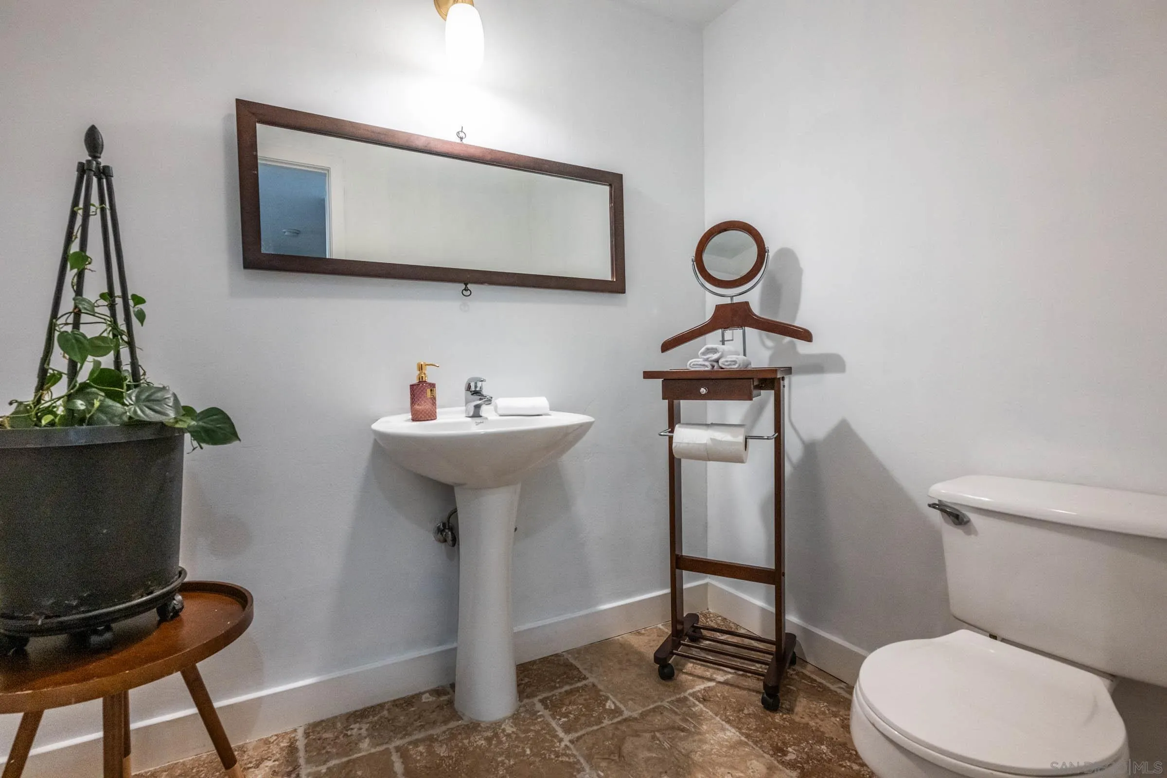 3812 Park Blvd Unit 206