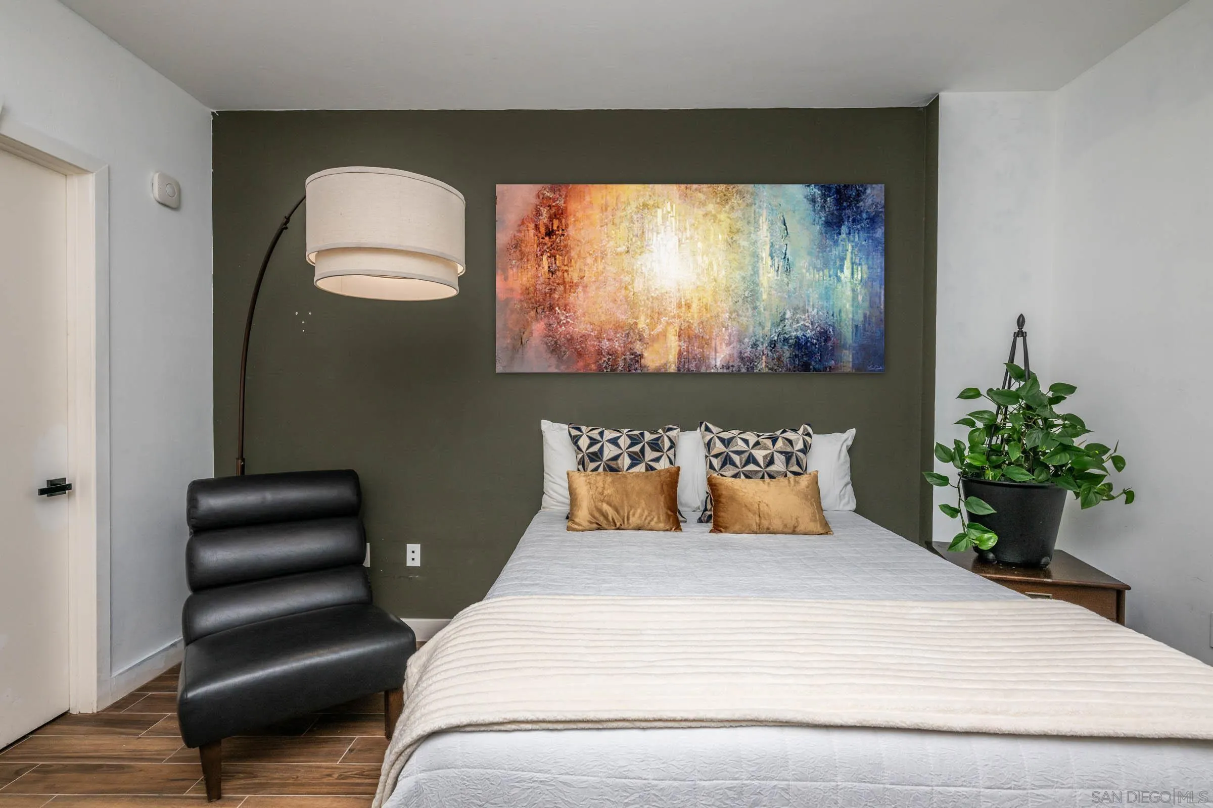 3812 Park Blvd Unit 206