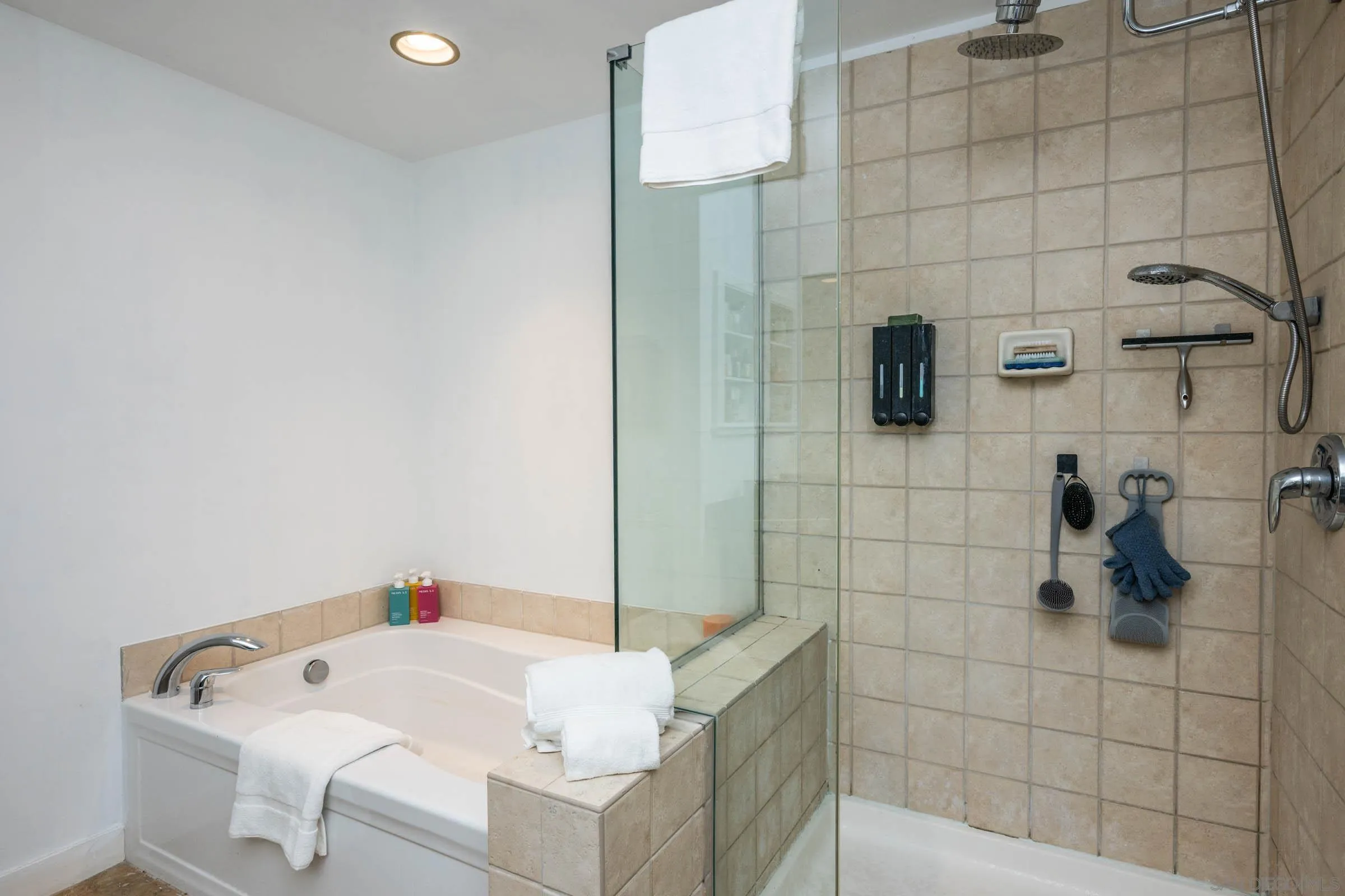 3812 Park Blvd Unit 206