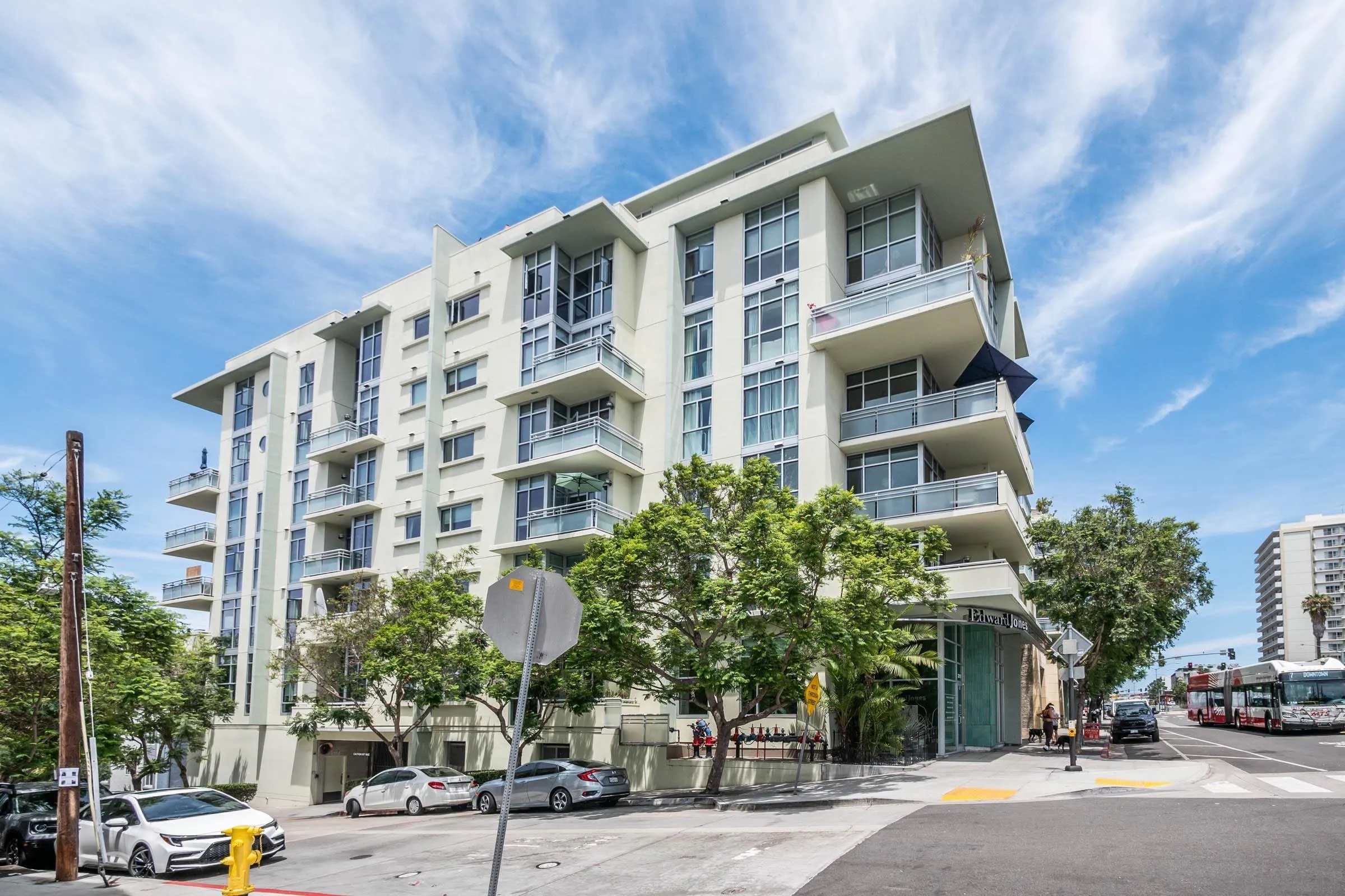 3812 Park Blvd Unit 206