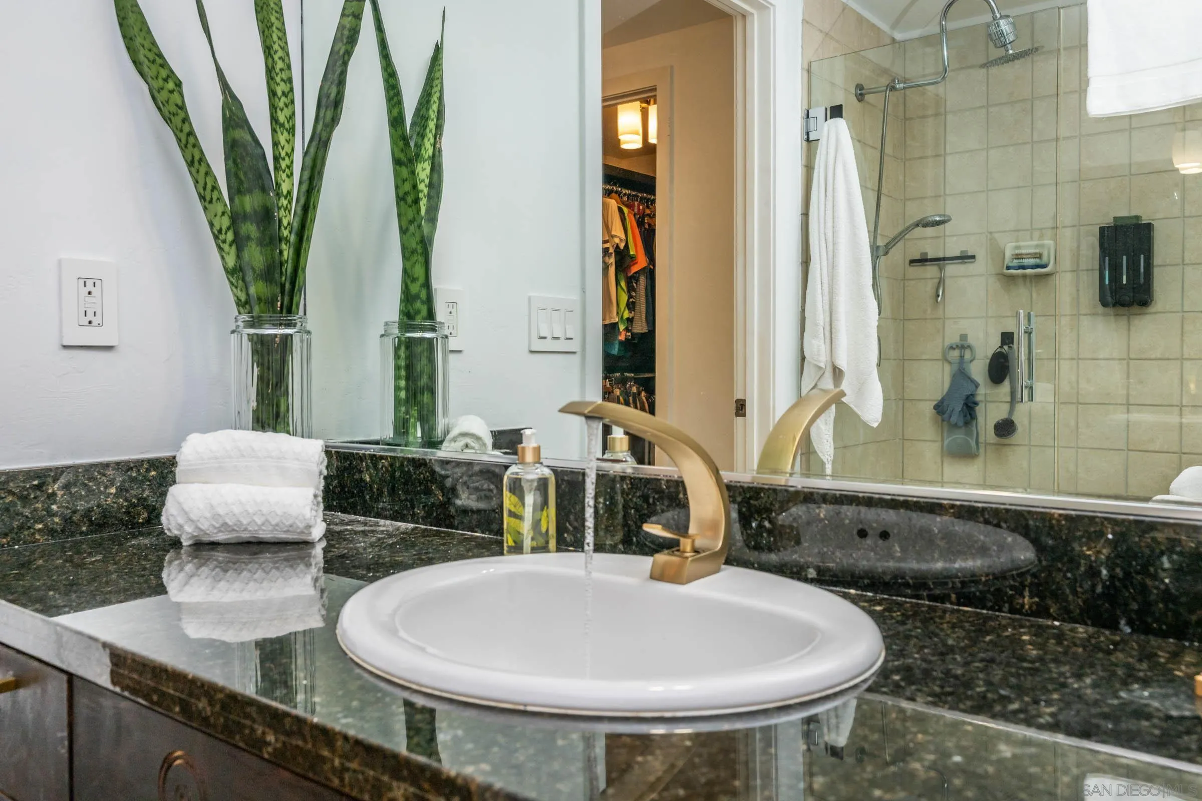 3812 Park Blvd Unit 206