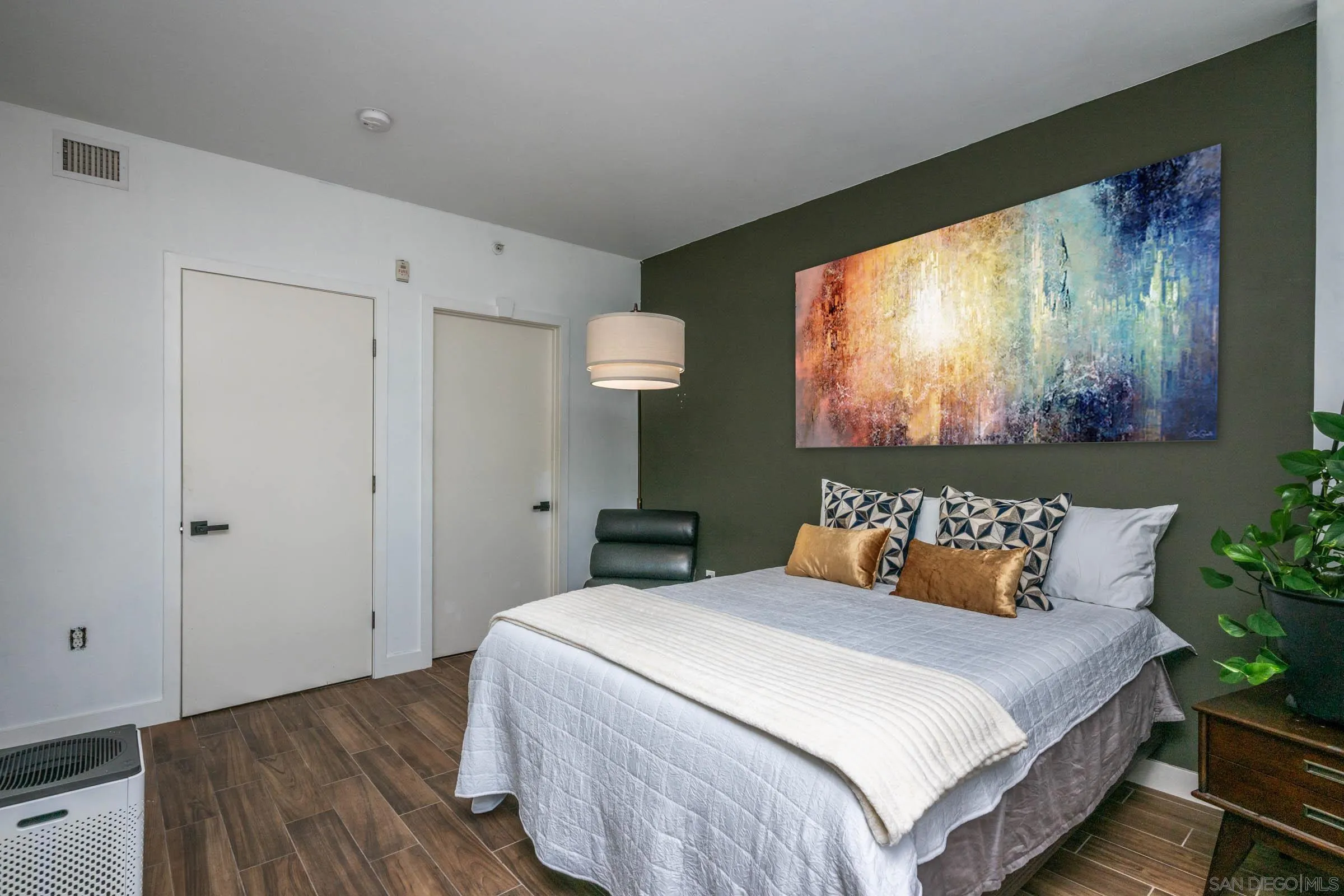 3812 Park Blvd Unit 206