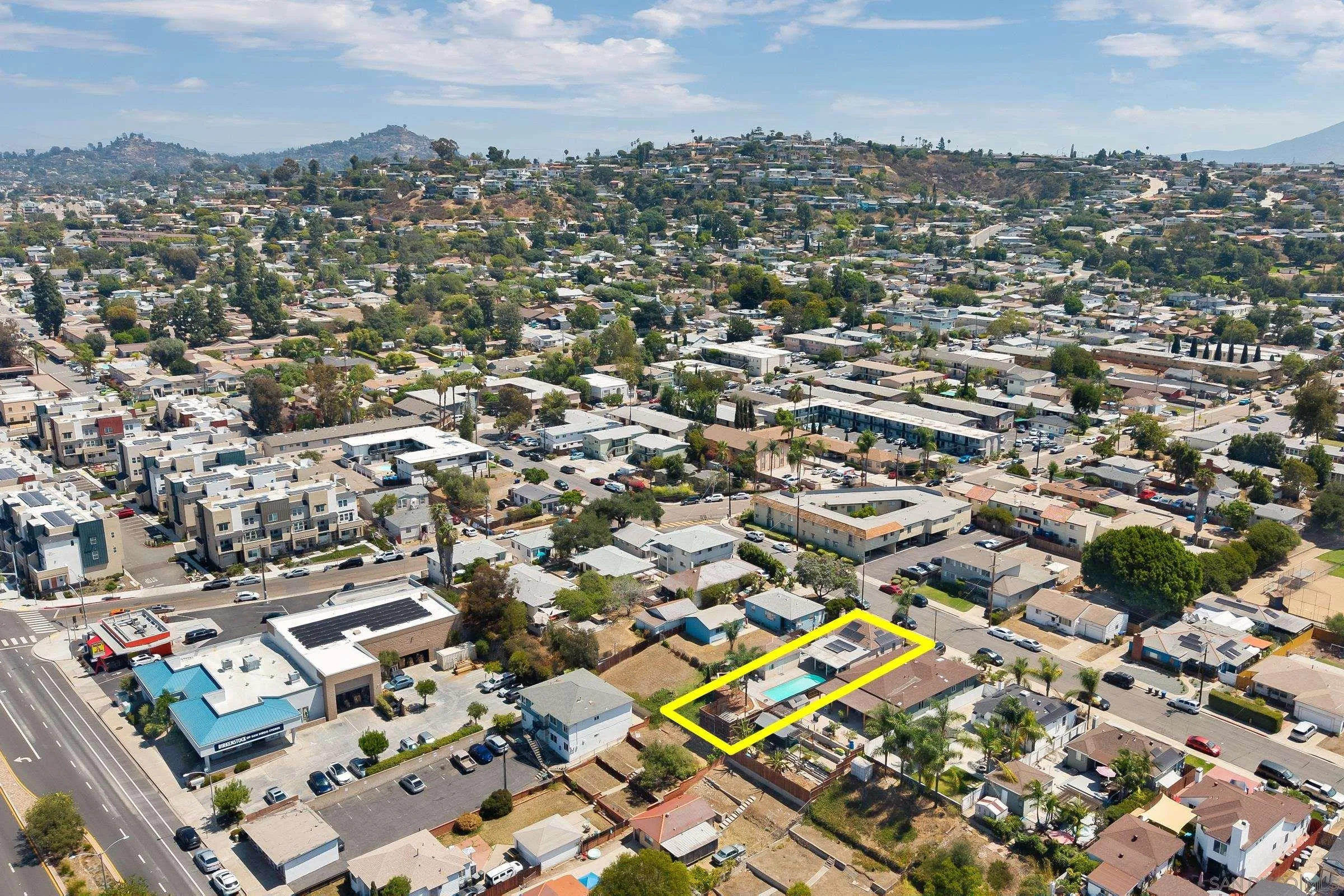 7572 Sturgess Ave, La Mesa