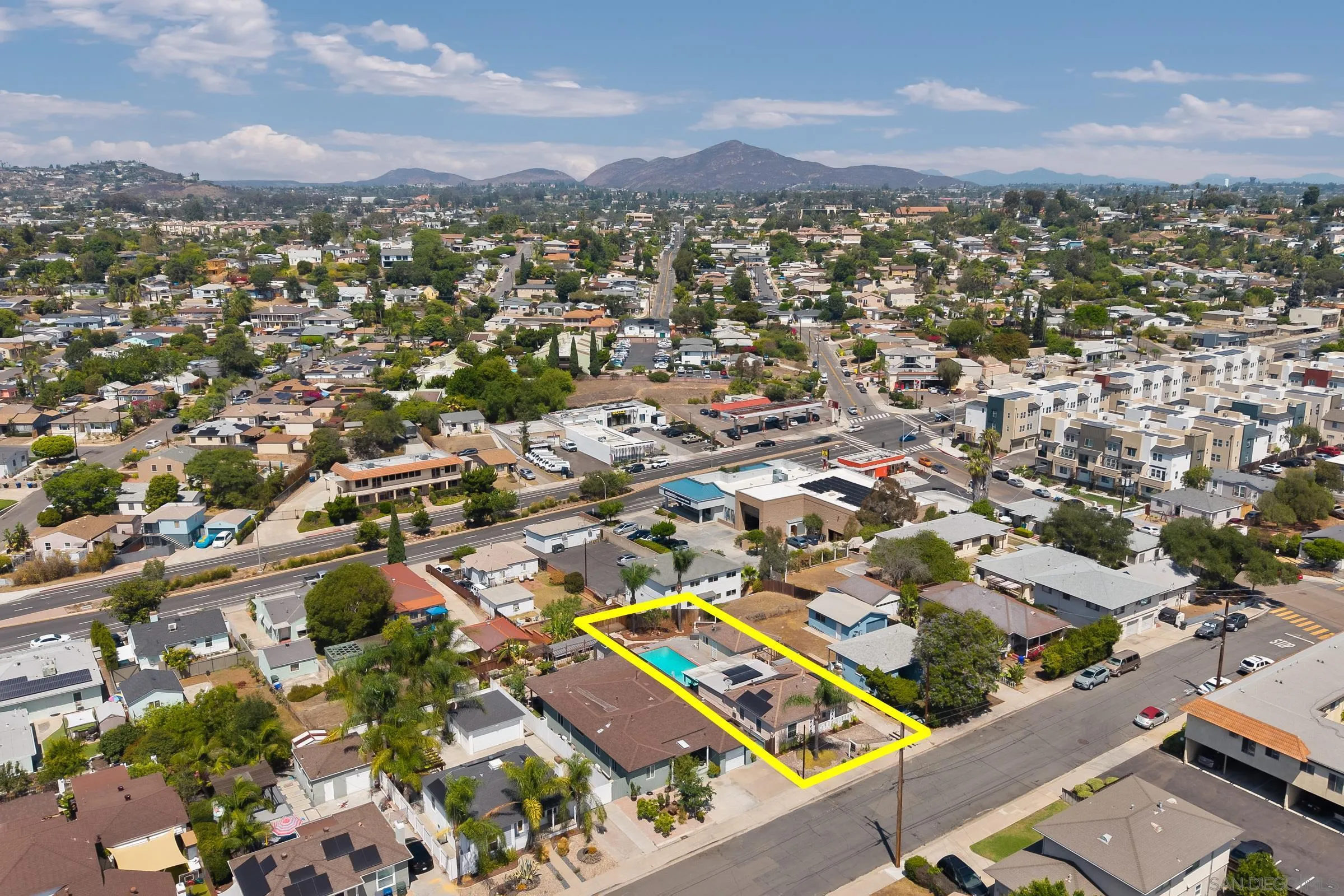 7572 Sturgess Ave, La Mesa