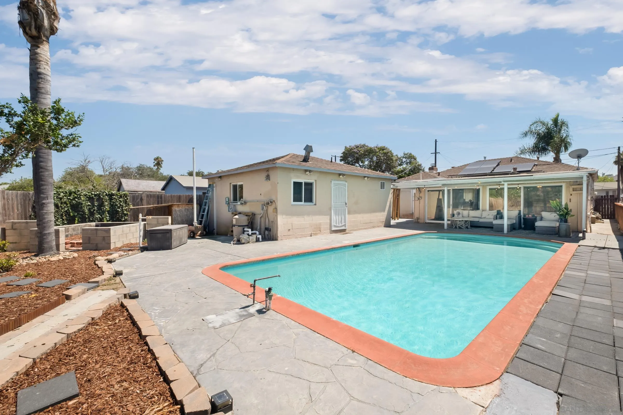 7572 Sturgess Ave, La Mesa