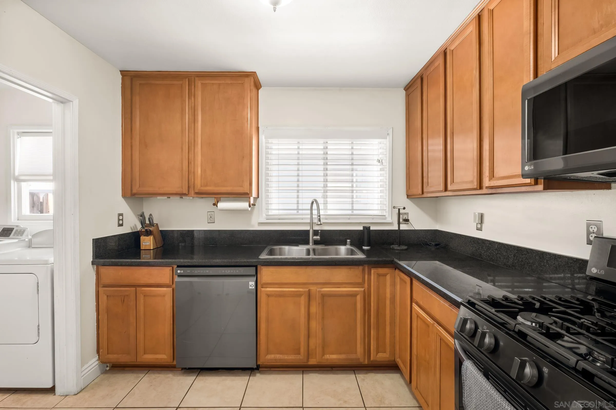 7572 Sturgess Ave, La Mesa