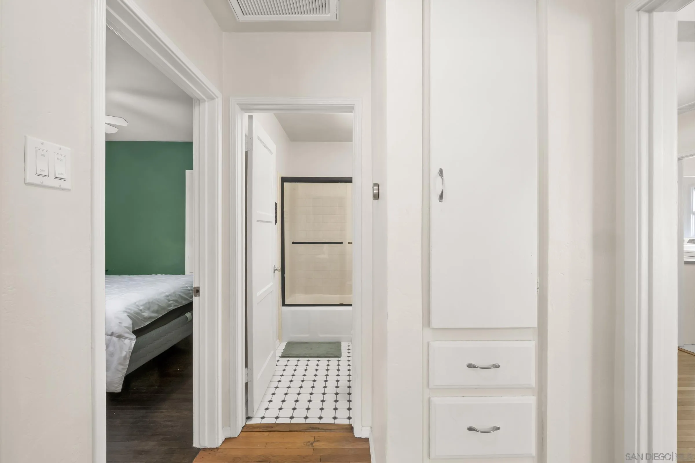 7572 Sturgess Ave, La Mesa