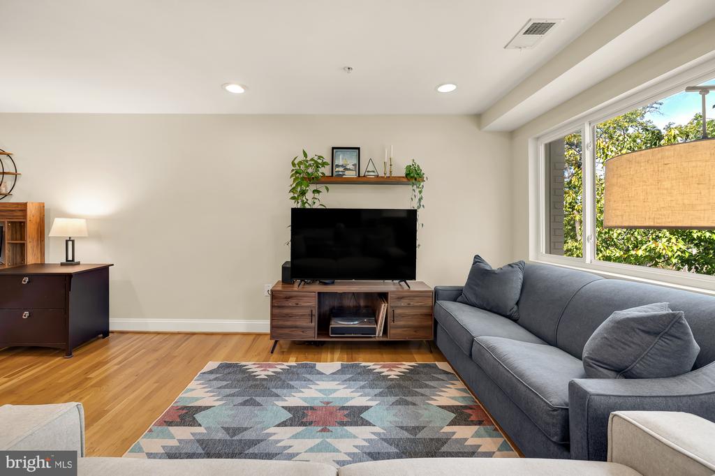 804 TAYLOR STREET NW Unit: 403