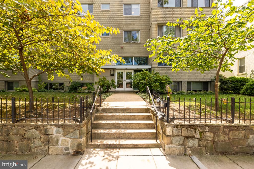 804 TAYLOR STREET NW Unit: 403