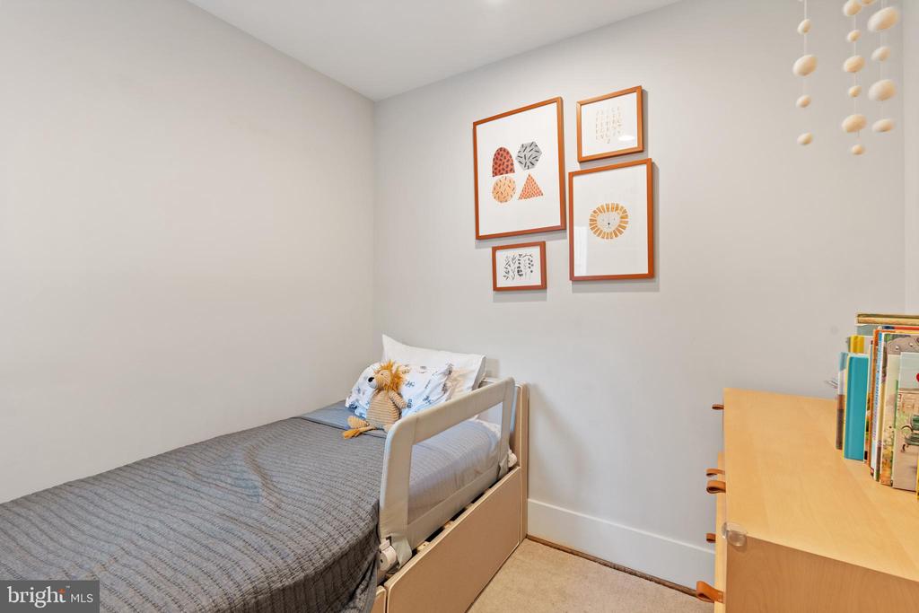 3910 8TH STREET NW Unit: 2
