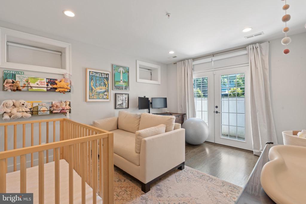 3910 8TH STREET NW Unit: 2