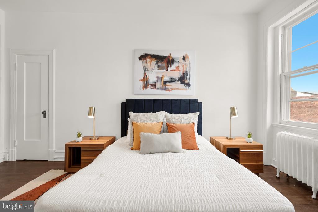 1725 17TH STREET NW Unit: 405