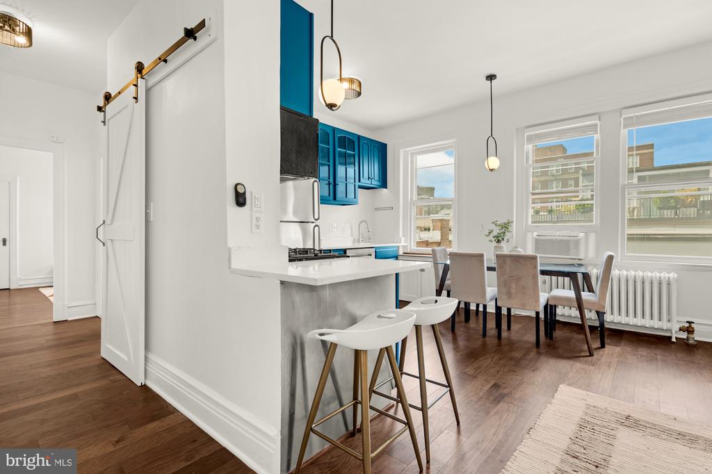 1725 17TH STREET NW Unit: 405