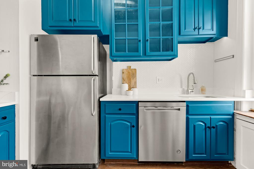 1725 17TH STREET NW Unit: 405