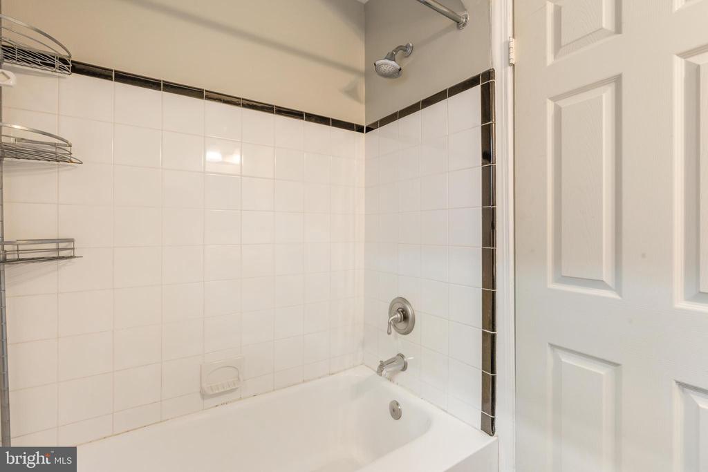 3028 WISCONSIN AVENUE NW Unit: 206