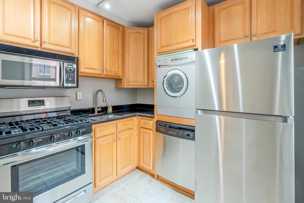 3028 WISCONSIN AVENUE NW Unit: 206