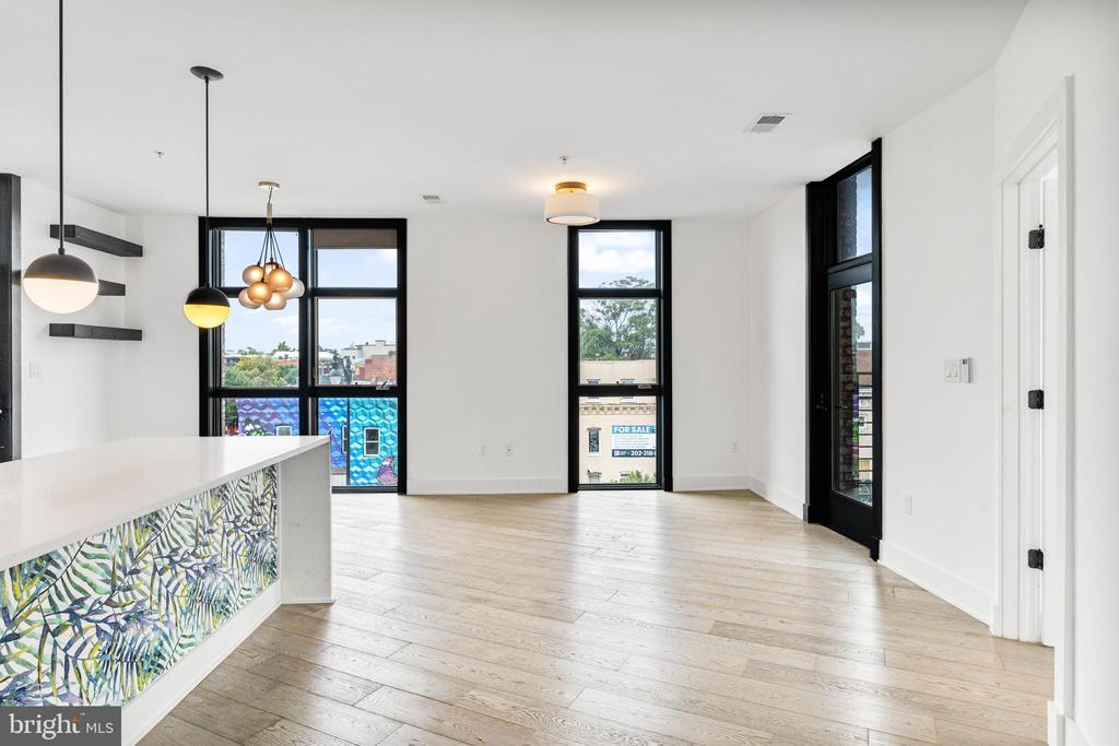1402 H STREET NE Unit: 301