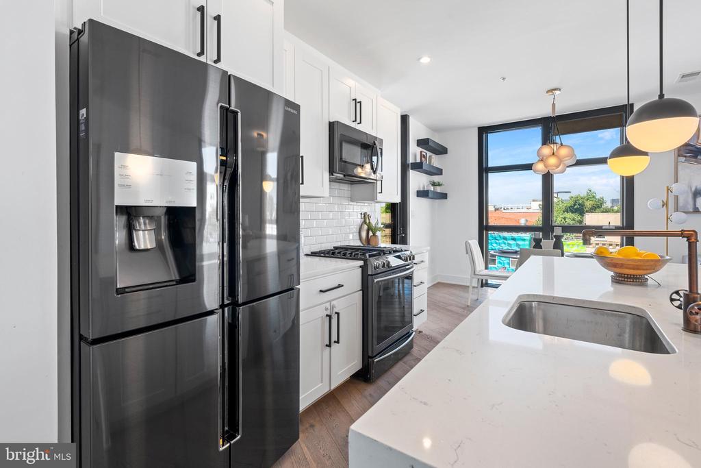 1402 H STREET NE Unit: 301