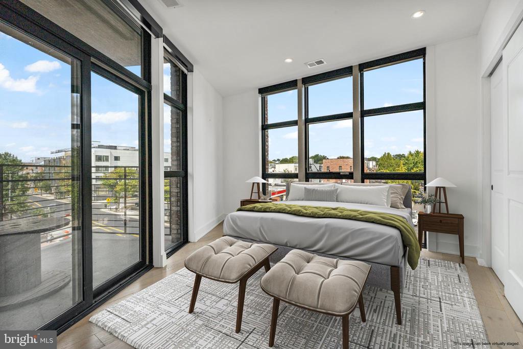 1402 H STREET NE Unit: 301