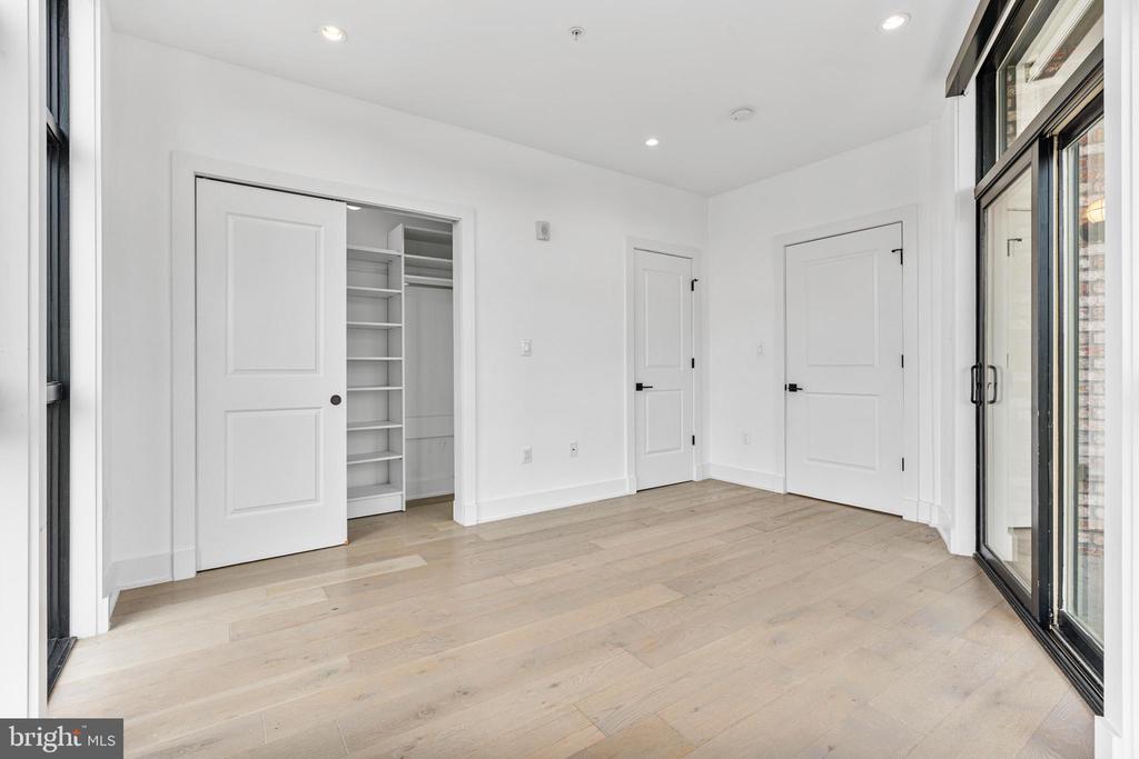 1402 H STREET NE Unit: 301