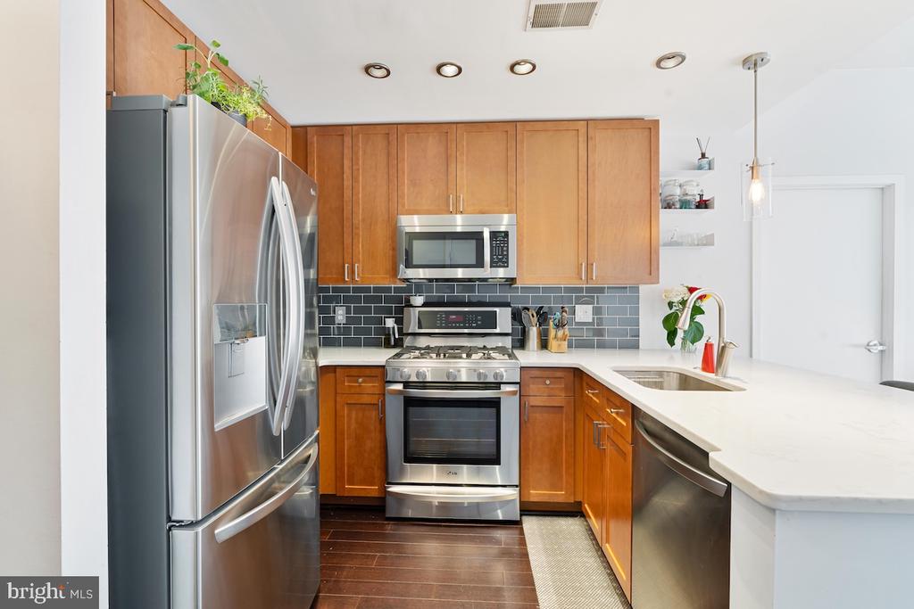 2120 VERMONT AVENUE NW Unit: 610